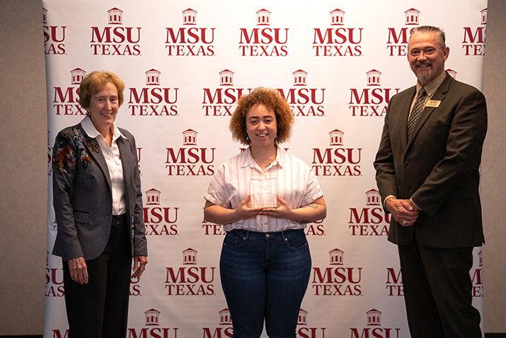 Clark Scholar Brittany Roberts with MSU Texas President Suzanne Shipley and Provost James Johnston