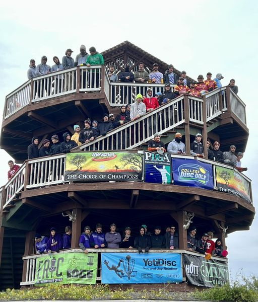 MSU Disc Golf Team on staircase with all the competitors at nationals