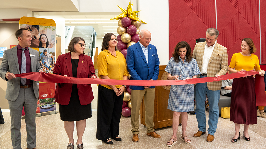 Ribbon cutting ceremony at Bolin