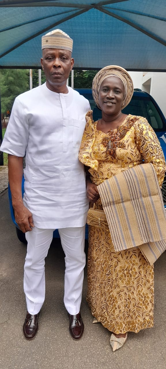 Samuel Olutunde with his parents