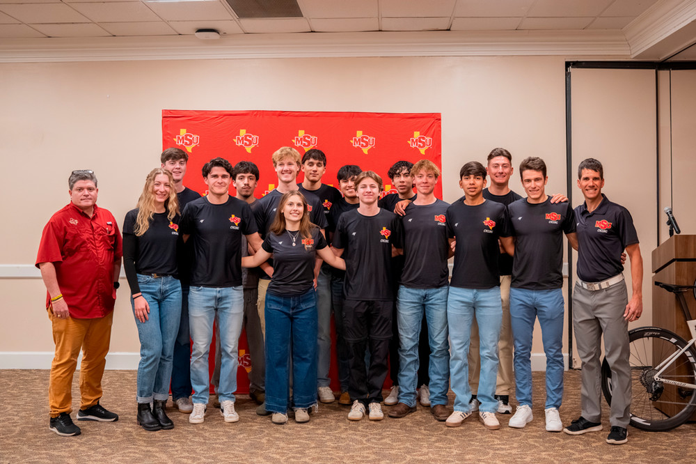 ${$_EscapeTool.xml($alt)}